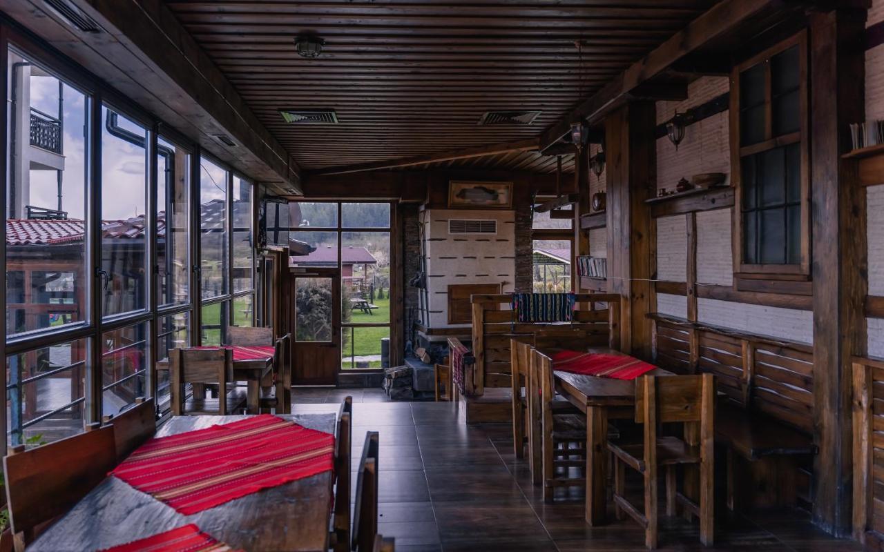 Hotel Orbel Dobrinishte Esterno foto