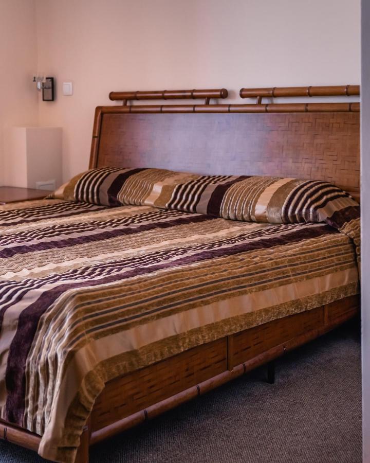 Hotel Orbel Dobrinishte Esterno foto