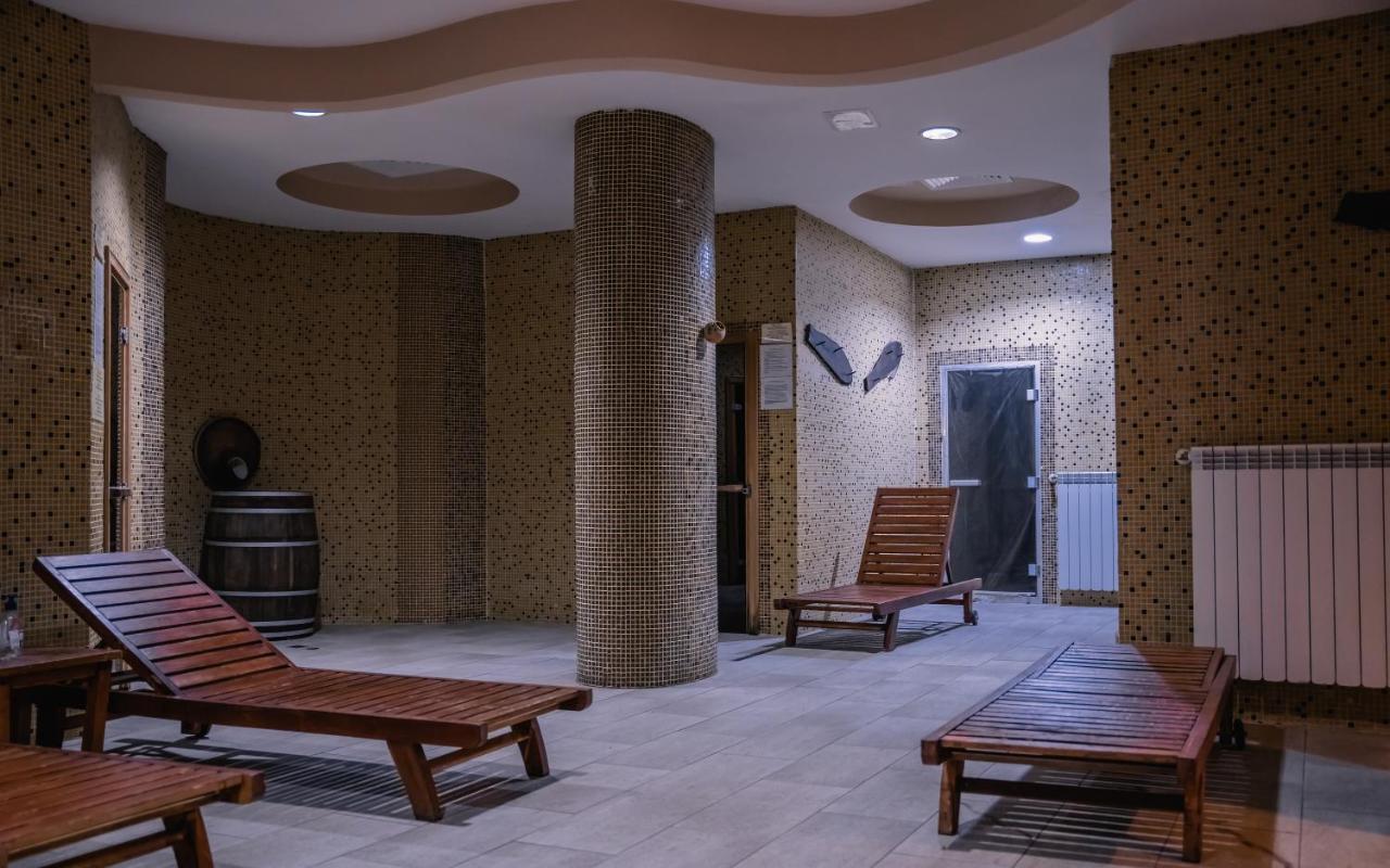 Hotel Orbel Dobrinishte Esterno foto