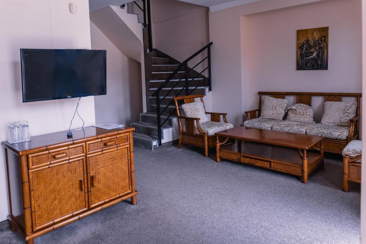 Hotel Orbel Dobrinishte Esterno foto