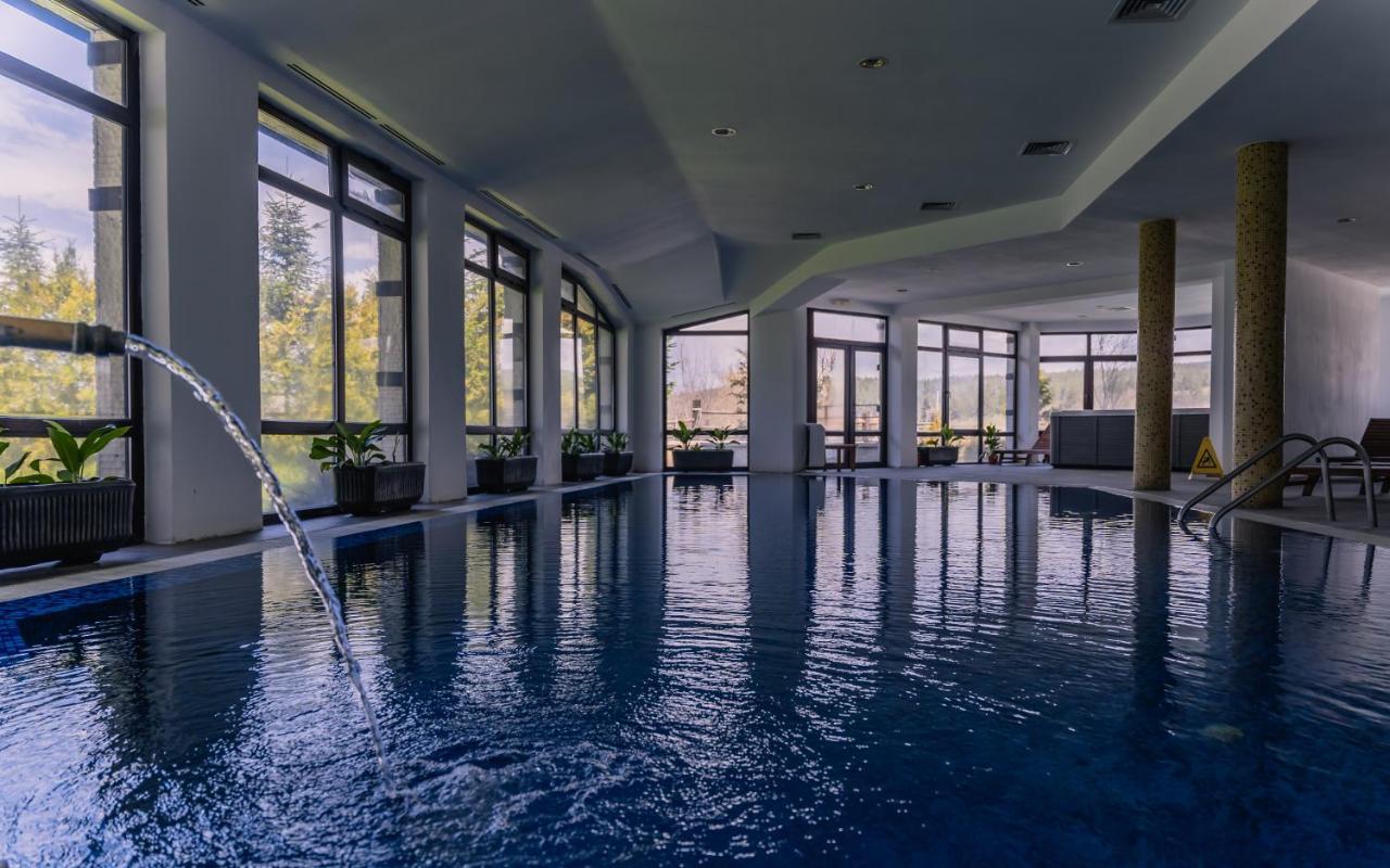Hotel Orbel Dobrinishte Esterno foto