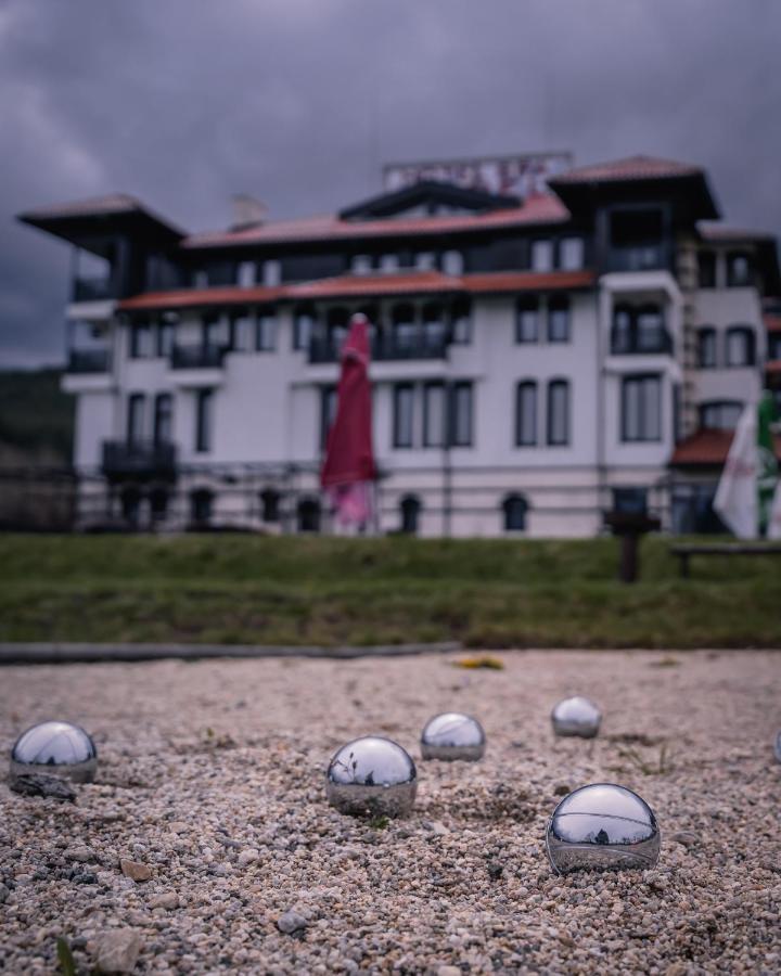 Hotel Orbel Dobrinishte Esterno foto