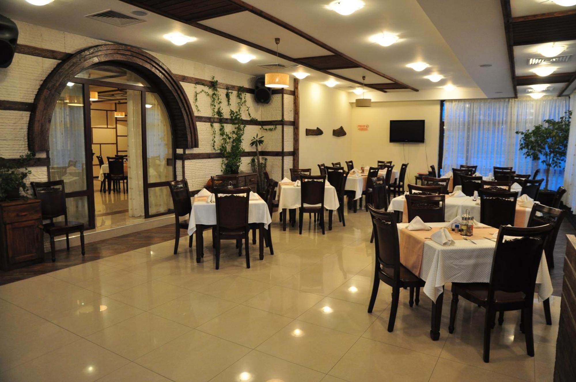 Hotel Orbel Dobrinishte Esterno foto