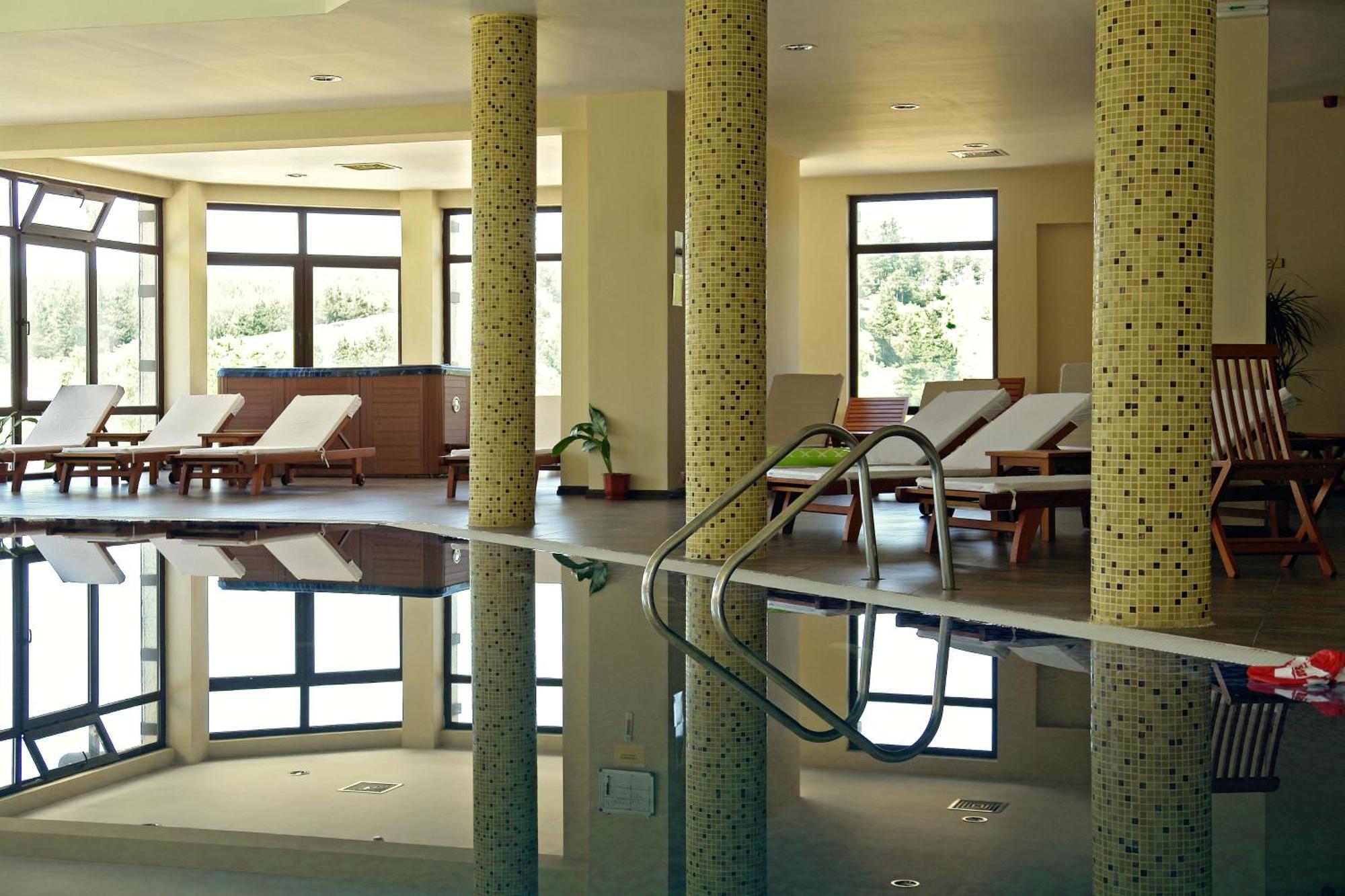 Hotel Orbel Dobrinishte Esterno foto