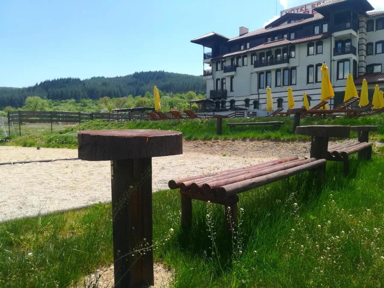 Hotel Orbel Dobrinishte Esterno foto